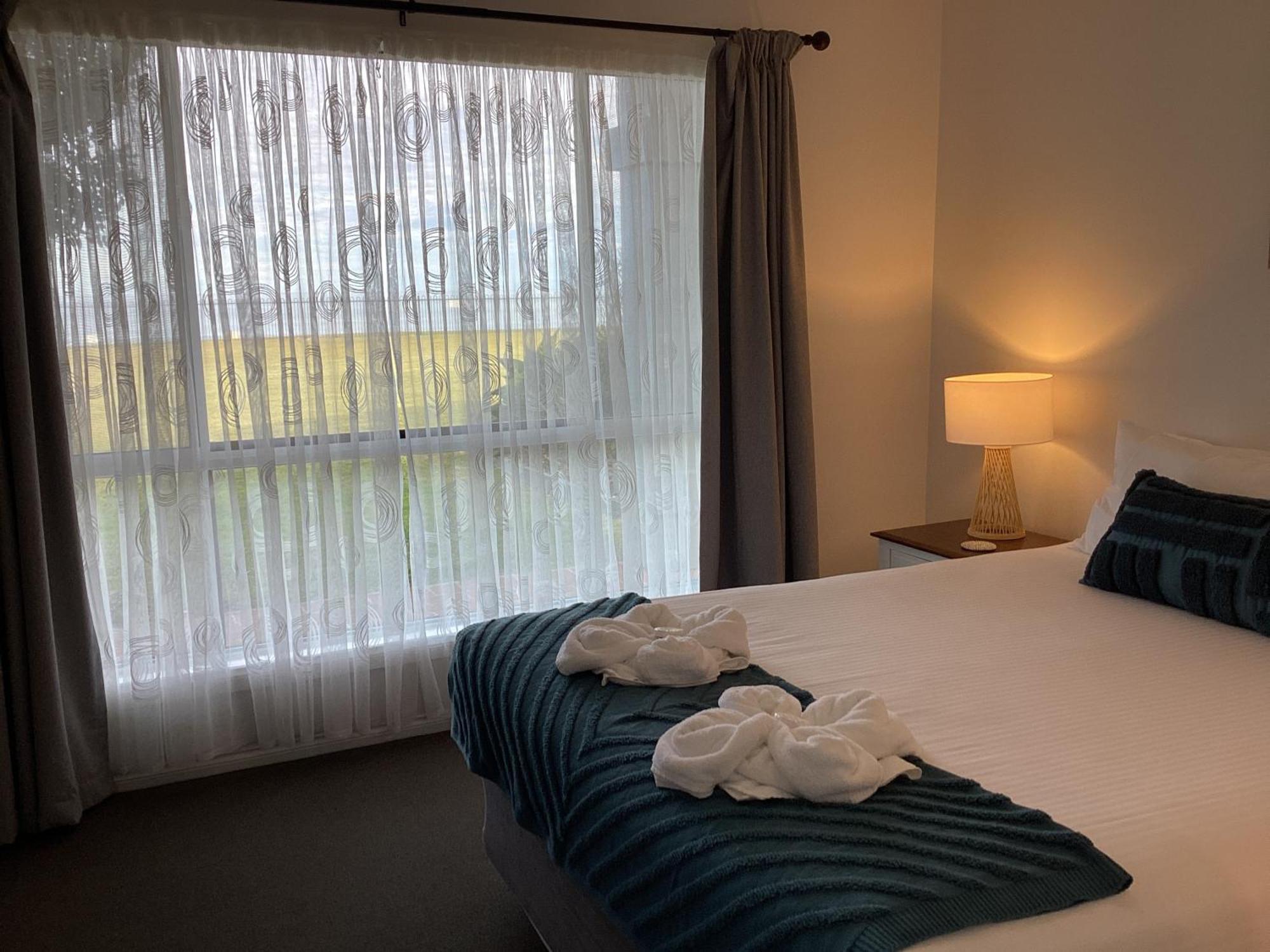 Meridian Beachside Resort 3*